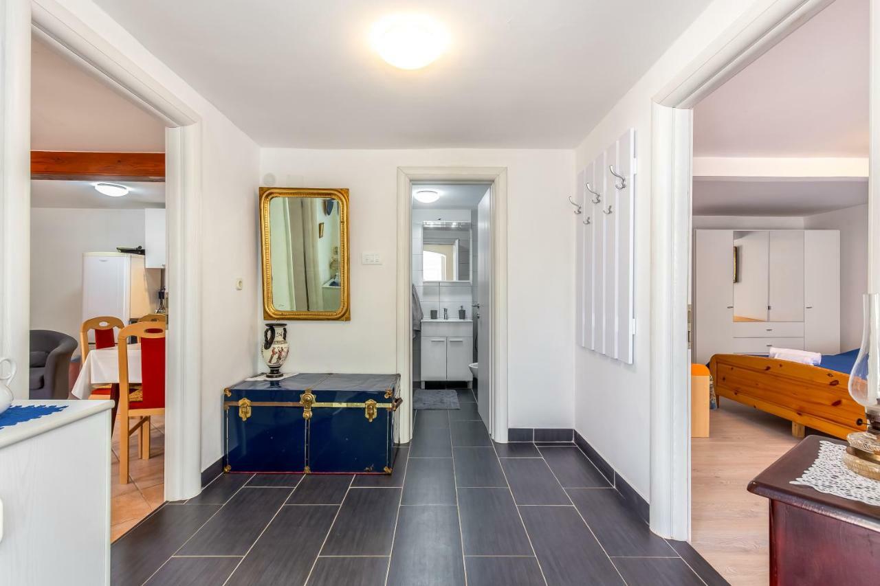 Apartment Lucija Bakar Buitenkant foto